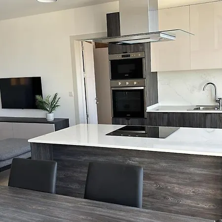 The Valley Collection - B19 *