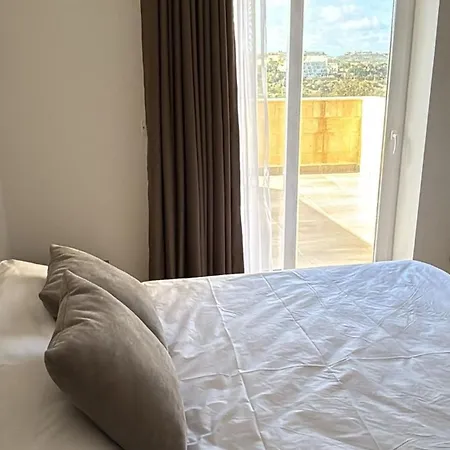 The Valley Collection - B19 Daire